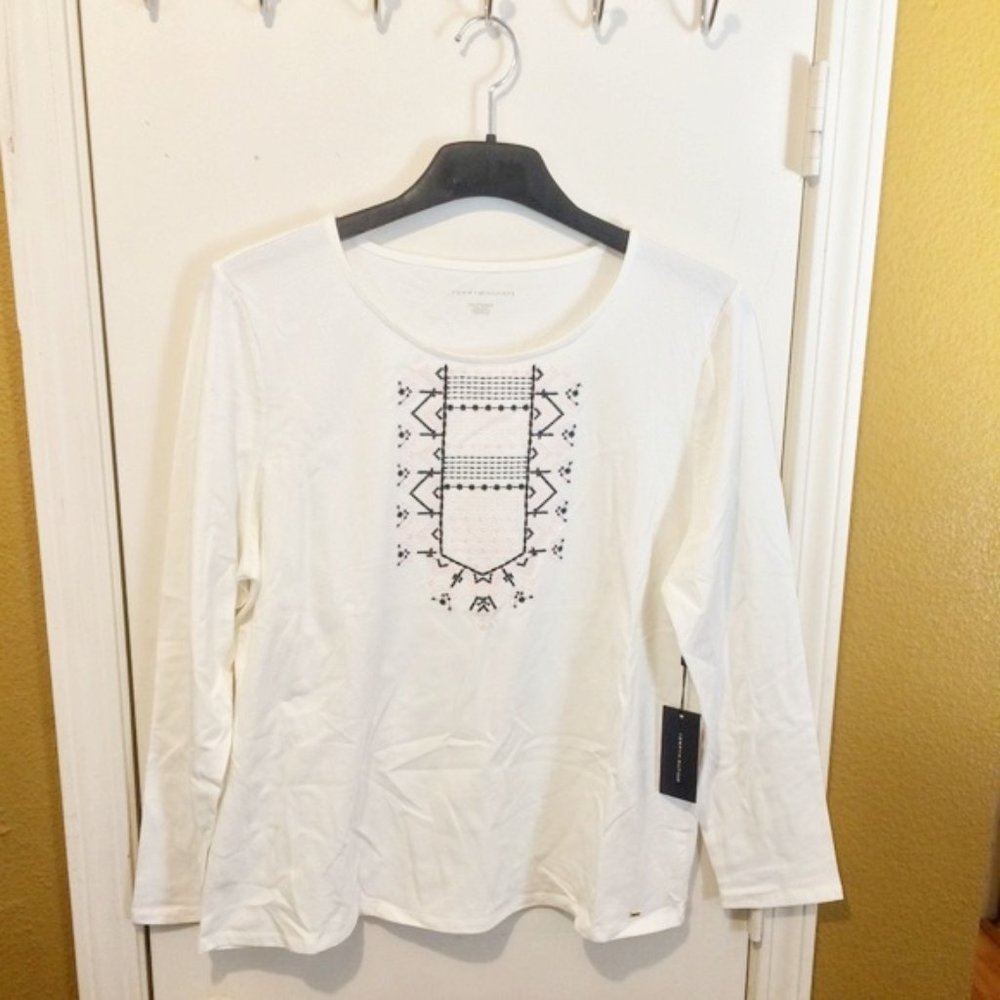Tommy Hilfiger women's XXL embroidered stretchy scoop neck long sleeve shirt